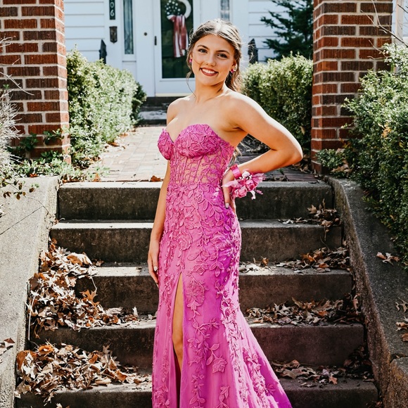 hollynn08